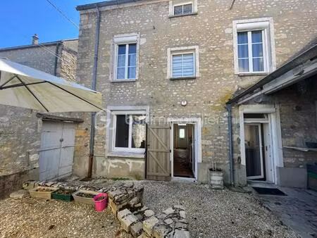 maison de 177 m² à puiseaux