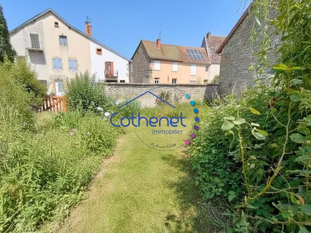 maison avec jardin et commodités proches