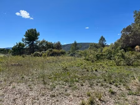 vente terrain neuf 1200m2 la roquebrussanne - 155000 € - surface privée