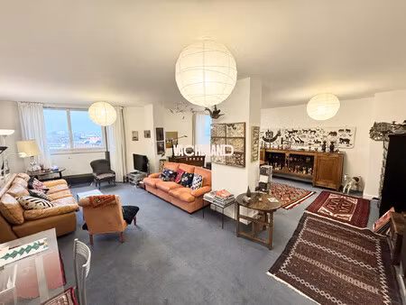 appartement 150m² trois chambres avec cave et parking