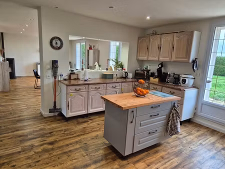 pavillon familial 168 m² - 5 chambres - terrain 910 m² - calme de la campagne à 10 min de 