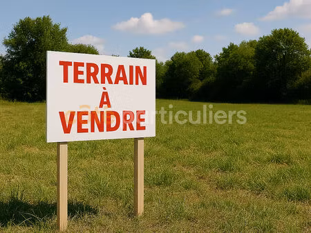 terrain constructible 736 m2 le moule