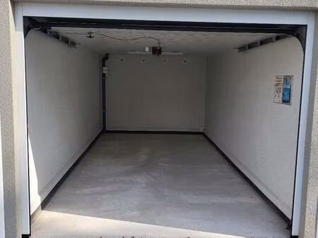 garage à louer à vlamertinge € 95 (lkn1q) | zimmo