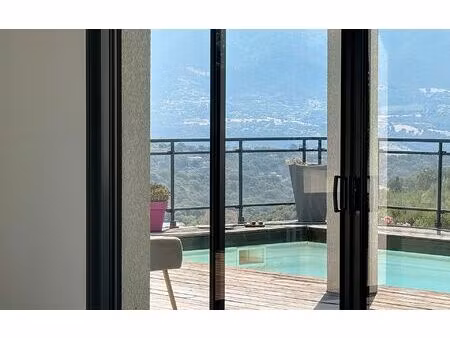 maison alata 176 m² t-5 à vendre  790 000 €