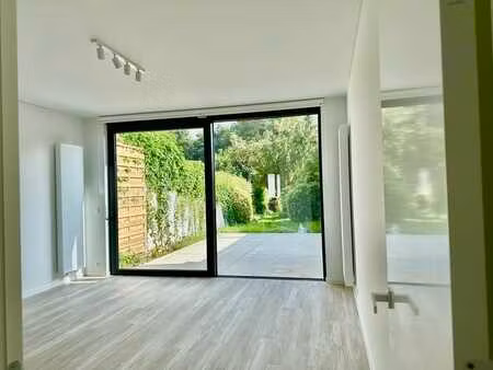 charmante maison rénovée avec jardin