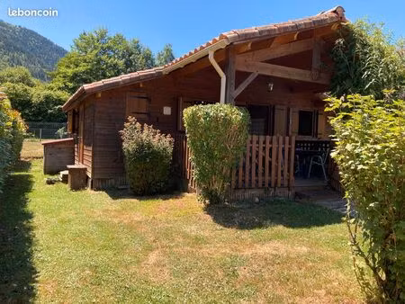 vente chalet dans domaine résidentiel