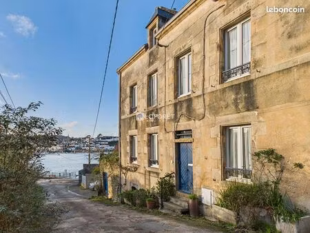 maison 9 pièces 235 m²