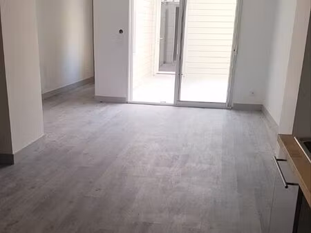 t3 77m2 + cour centre ville marmande