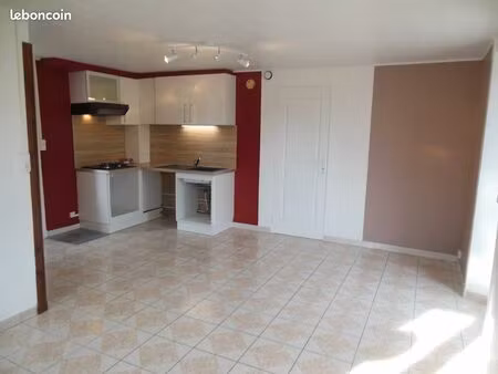 a loue maison - job - la volpie