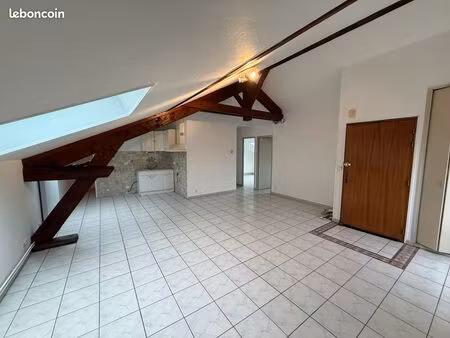 appartement t3 – 70 m² – cave + parking – faibles charges