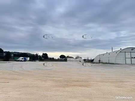 terrain 19 576 m² vitrolles