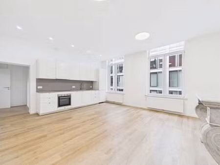 appartement à louer à bruxelles € 1.900 (lknj2) - realtycare | zimmo