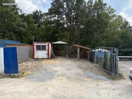 dépôt entrepôt stockage