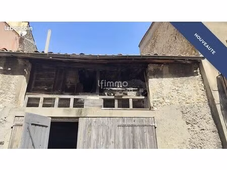 parking/box 2 pièces les mées