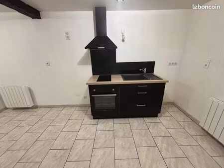 loue studio 22 m² à st fargeau (89)