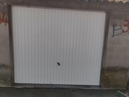 box /garde meubles / garage - uckange (57)