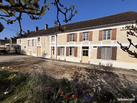 maison 9 pièces 125 m²