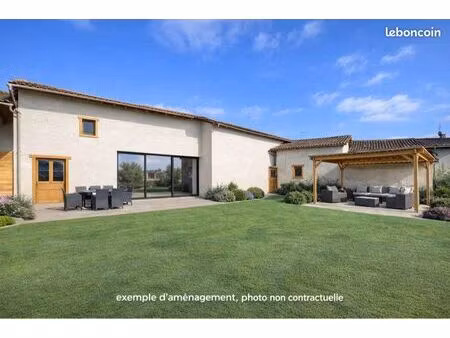 maison a rénover sur 600 m2 de terrain