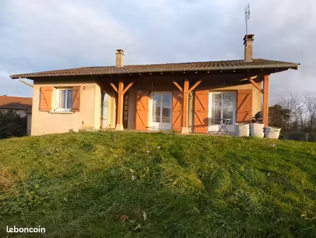 villa 4 pièces 85 m²
