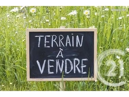 terrain 3 072 m² etreux