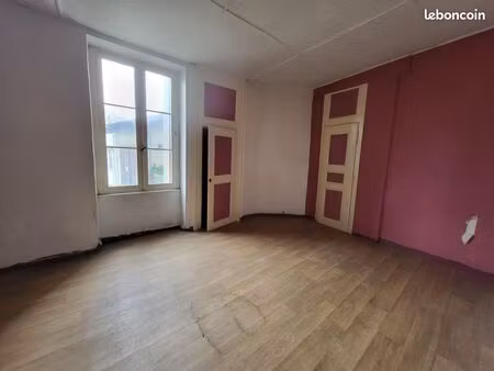 immeuble 6 pièces 217 m²