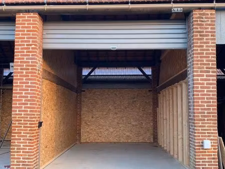 location parking  box  garde meubles  garage stockage sécurisé nantes