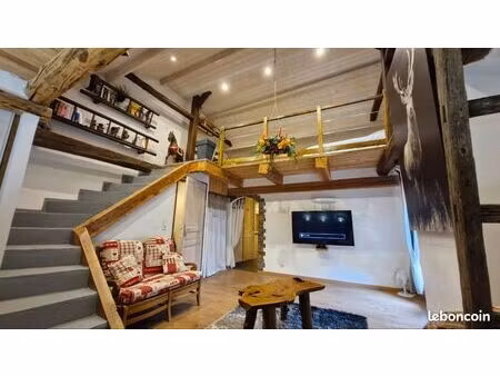 maison de village avec jardin et parking