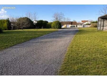 terrain 700 m² saint vulbas