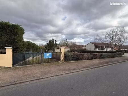 terrain 972 m² charmeil