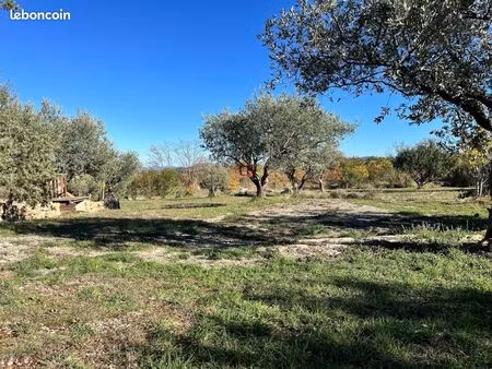 terrain 7 790 m² les vans