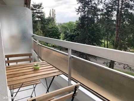 loue t1 meublé vue sur parcs et berges d'allier