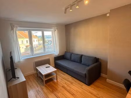 ◊ corcieux – superbe t2 rénové de 44m² + local de rangement/vélos – à saisir