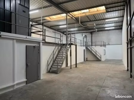 entrepôt local de stockage à louer 50m2