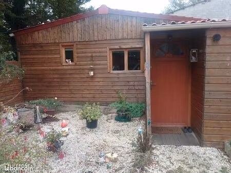 chalet d'habitation et deux moyens étangs