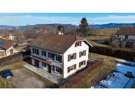 maison 7 pièces 140 m²