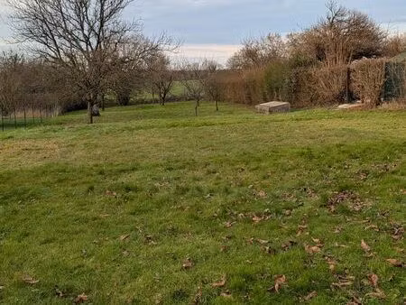 terrain à bâtir de 1300 m² - tournes (route d’arreux)