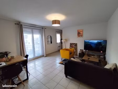 appartement t2 loué – bellerive-sur-allier – balcon  parking