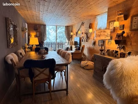 bel appartement d'env 80m2 au pied des pistes