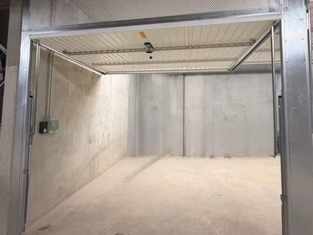 garage avec électricité