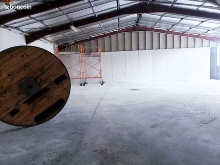 local commercial / stockage zone frr