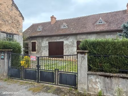 maison à vendre à beaumont 03380 uriel