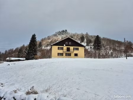 maison 8 pièces 195 m²