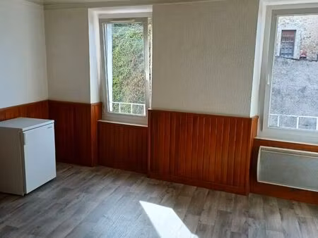 t2 . 45m2 . 1er étage