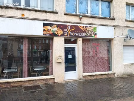 fond de commerce - restaurant grand et très bien situé avec grand parking de voiture en pl