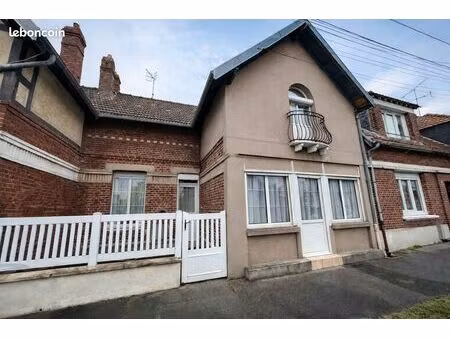 maison 6 pièces 140 m²