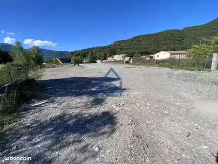 terrain 2600 m² la saulce