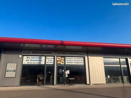 mur de restaurant à louer