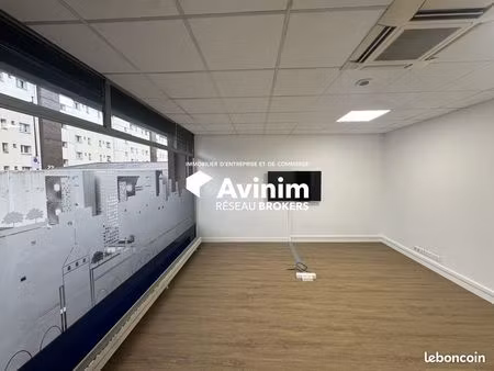 local commercial 228 m² le bourget