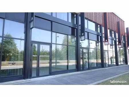 local commercial 239 m²