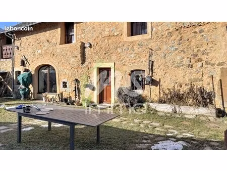 ferme 4 pièces 220 m²